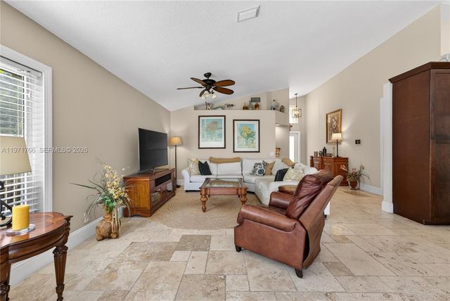 391 Bermuda Springs Dr, Weston, FL 33326