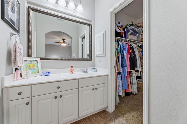 2603 Farleigh LN, Cedar Park, TX 78613