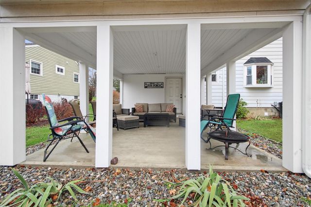 22 Wendover Drive, Poughkeepsie, NY 12601