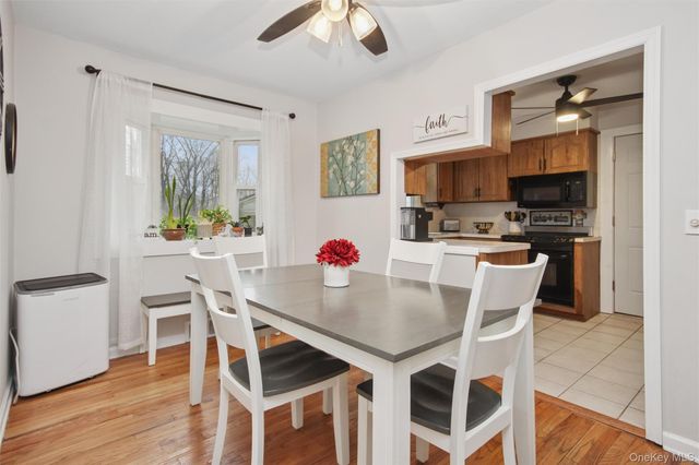 22 Wendover Drive, Poughkeepsie, NY 12601