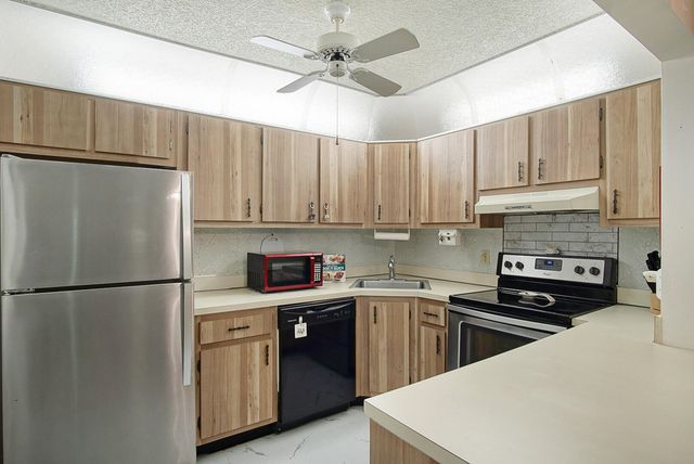 5930 Whispering Pine Way C-2, Greenacres, FL 33463