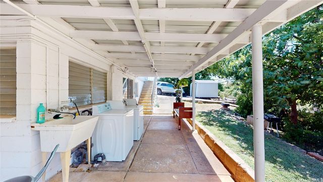 2128 Gertz Lane C, Honolulu, HI 96819