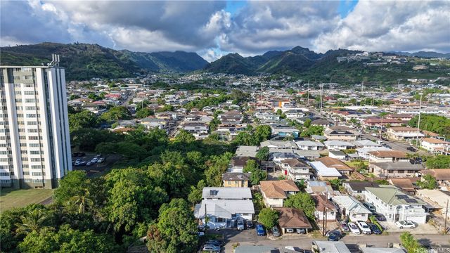 2128 Gertz Lane C, Honolulu, HI 96819