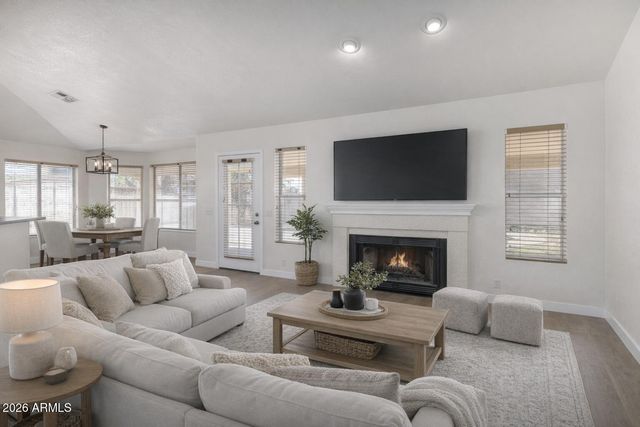 6565 E QUARTZ Street, Mesa, AZ 85215