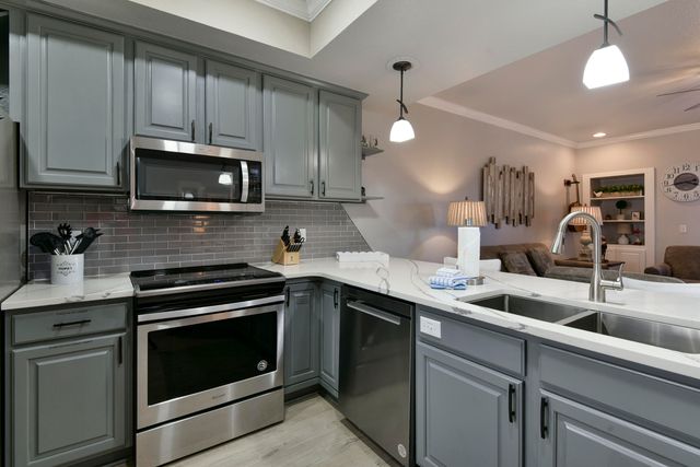 200 Glory Road D3, Branson, MO 65616