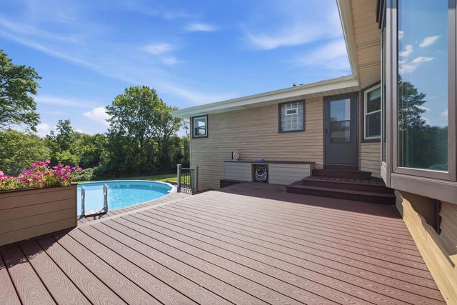 6950 N 124th STREET, Milwaukee, WI 53224
