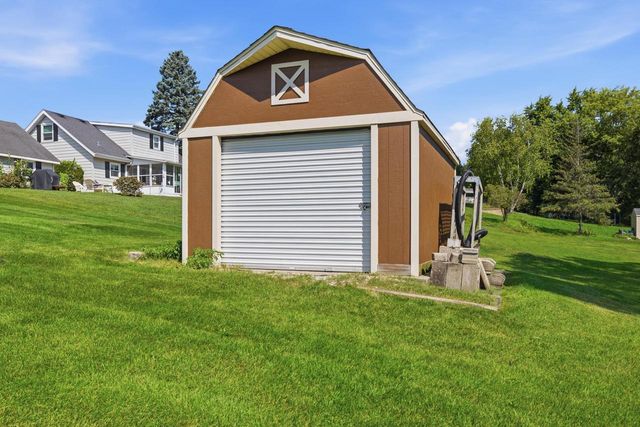 6950 N 124th STREET, Milwaukee, WI 53224