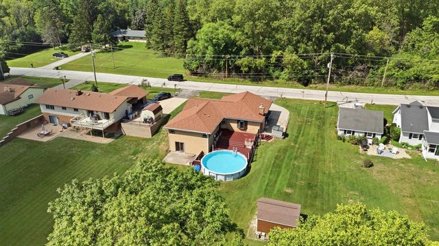 6950 N 124th STREET, Milwaukee, WI 53224