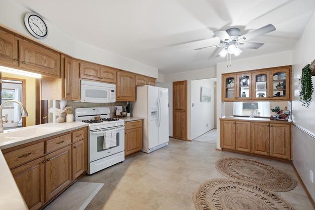 6950 N 124th STREET, Milwaukee, WI 53224