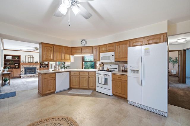 6950 N 124th STREET, Milwaukee, WI 53224