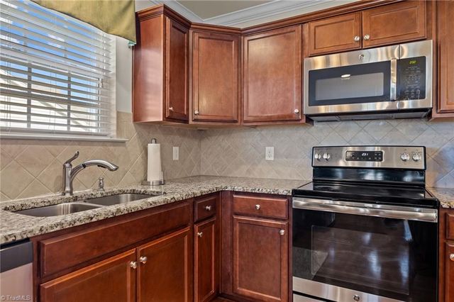 171 Bald Cypress Drive, Winston-salem, NC 27127