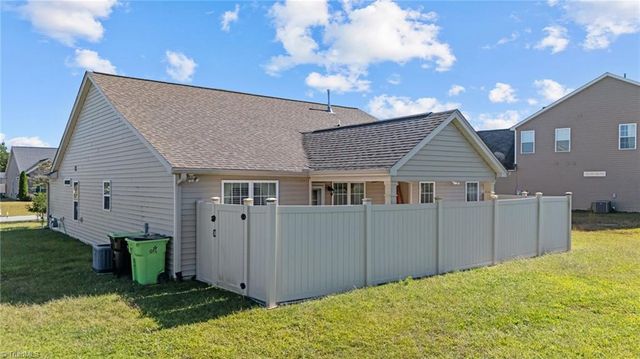 171 Bald Cypress Drive, Winston-salem, NC 27127