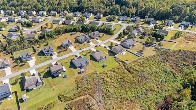 171 Bald Cypress Drive, Winston-salem, NC 27127