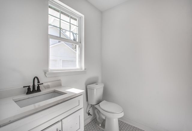 1781 FORREST AVE, Memphis, TN 38112