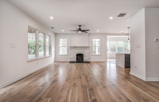 1781 FORREST AVE, Memphis, TN 38112