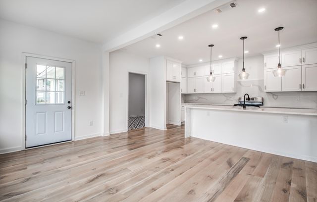 1781 FORREST AVE, Memphis, TN 38112