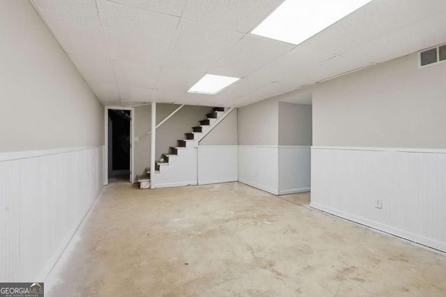 5528 Fern Creek Drive SW, Lilburn, GA 30047