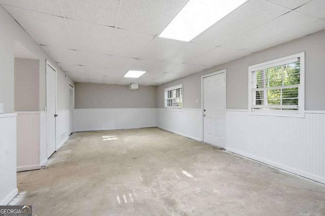 5528 Fern Creek Drive SW, Lilburn, GA 30047