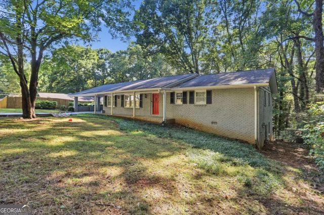 5528 Fern Creek Drive SW, Lilburn, GA 30047