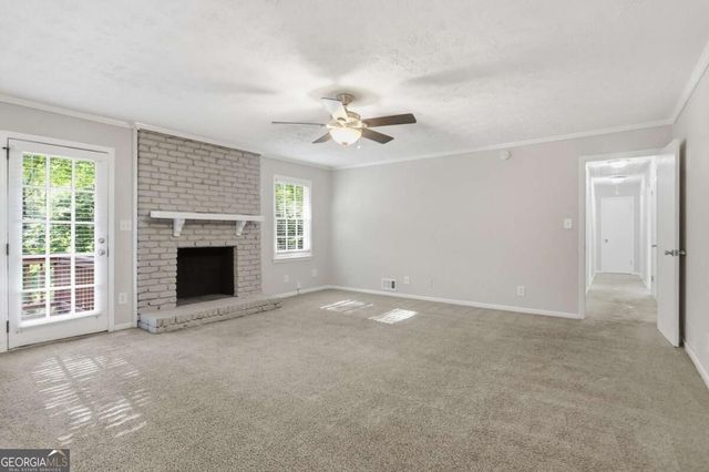 5528 Fern Creek Drive SW, Lilburn, GA 30047