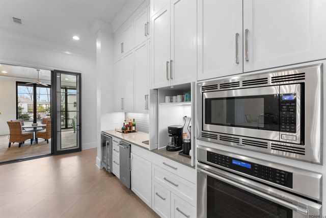 7313 Willow Grove Blvd, Baton Rouge, LA 70810