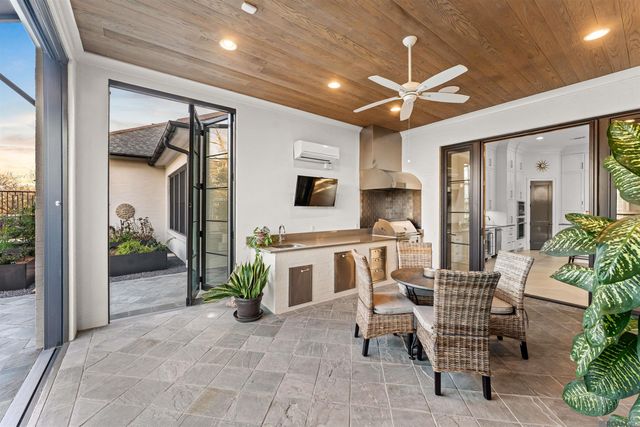 7313 Willow Grove Blvd, Baton Rouge, LA 70810