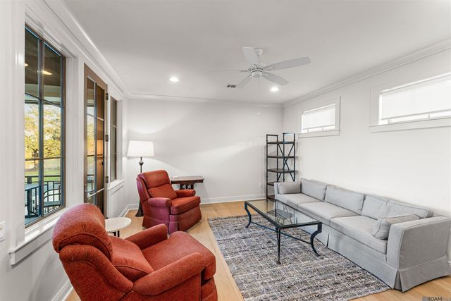 7313 Willow Grove Blvd, Baton Rouge, LA 70810