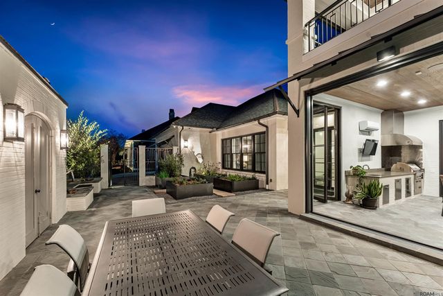 7313 Willow Grove Blvd, Baton Rouge, LA 70810