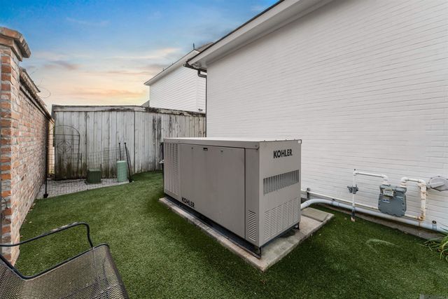 7313 Willow Grove Blvd, Baton Rouge, LA 70810