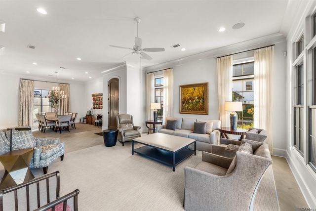 7313 Willow Grove Blvd, Baton Rouge, LA 70810