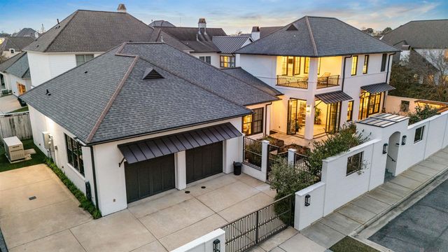 7313 Willow Grove Blvd, Baton Rouge, LA 70810