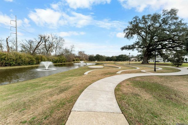 7313 Willow Grove Blvd, Baton Rouge, LA 70810