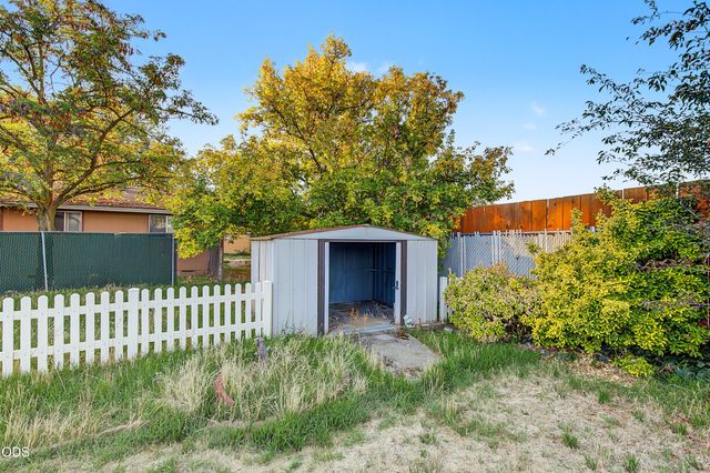 1020 Oak Street, Central Point, OR 97502