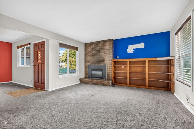 1020 Oak Street, Central Point, OR 97502