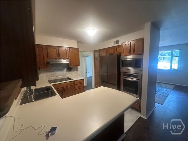 2217 Bacon Park Drive, Savannah, GA 31406