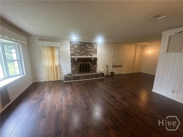 2217 Bacon Park Drive, Savannah, GA 31406