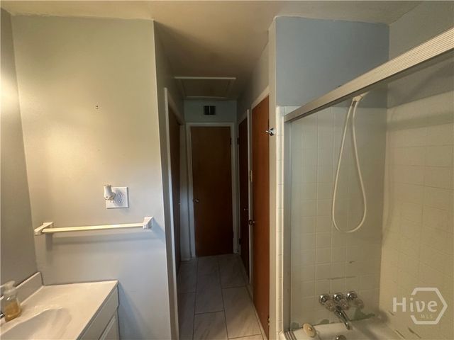 2217 Bacon Park Drive, Savannah, GA 31406