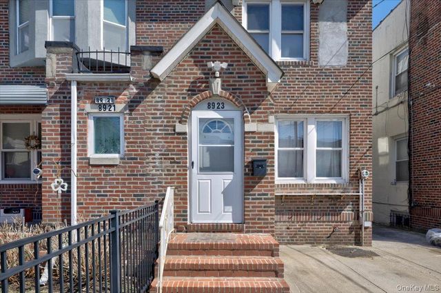 89-23 Vanderveer Street, Queens Village, NY 11427
