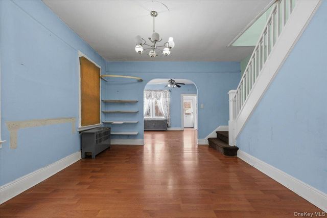 89-23 Vanderveer Street, Queens Village, NY 11427