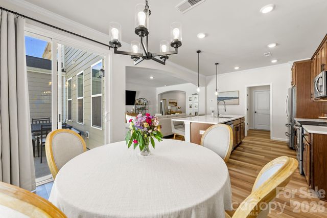 8208 Merryvale Lane, Charlotte, NC 28214