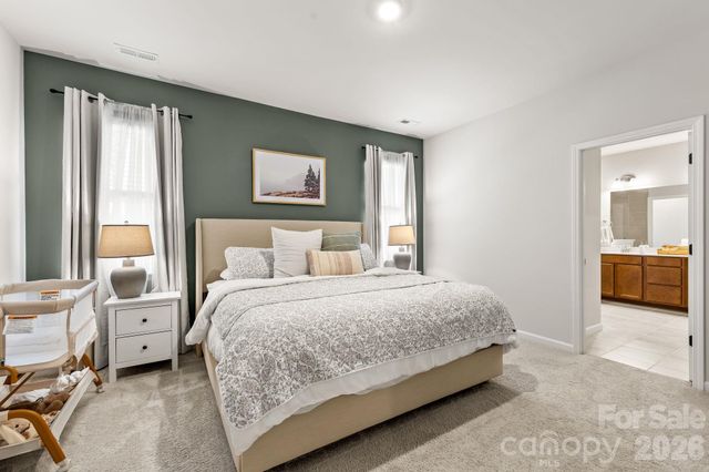 8208 Merryvale Lane, Charlotte, NC 28214