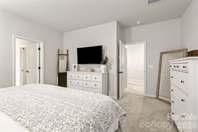 8208 Merryvale Lane, Charlotte, NC 28214