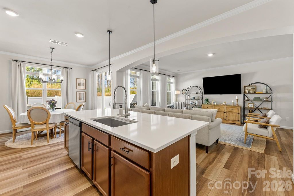 8208 Merryvale Lane, Charlotte, NC 28214