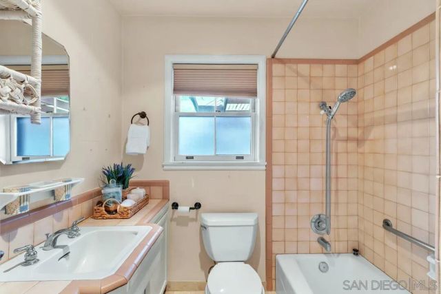 431 H Avenue, Coronado, CA 92118