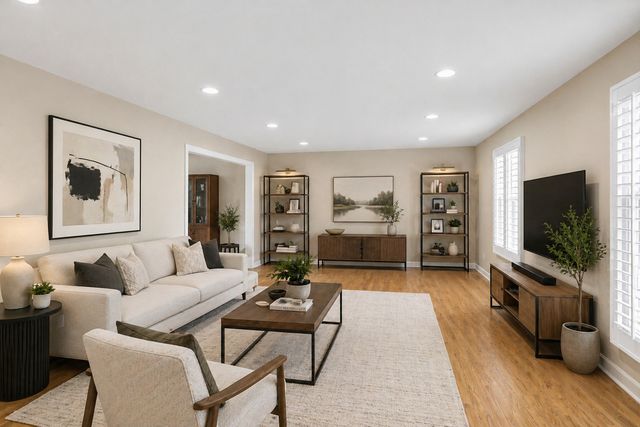 1145 Hunting Drive W, Palatine, IL 60067