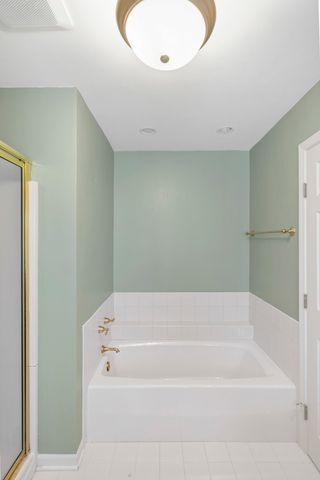 1145 Hunting Drive W, Palatine, IL 60067