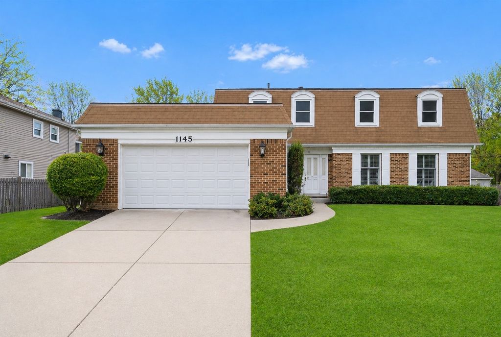 1145 Hunting Drive W, Palatine, IL 60067