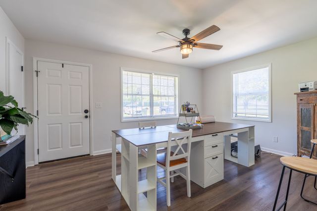 709 Windsor Ave, Lawrenceburg, TN 38464