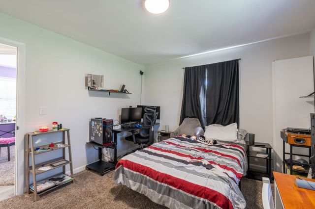 709 Windsor Ave, Lawrenceburg, TN 38464