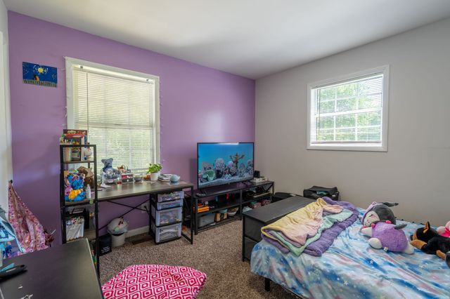 709 Windsor Ave, Lawrenceburg, TN 38464